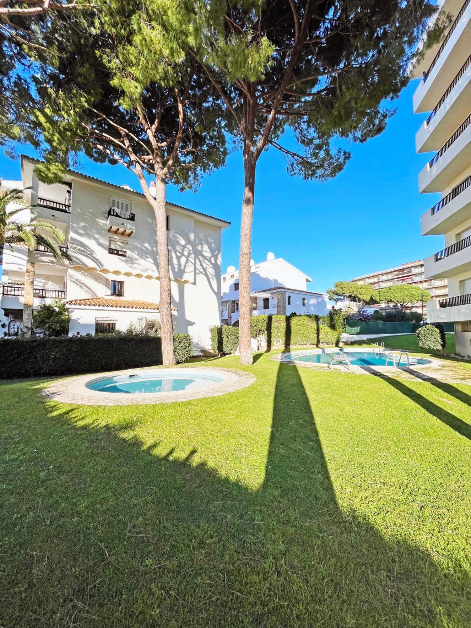 Apartamento En La Escala Con Piscina Y Parking L' Escala Dış mekan fotoğraf