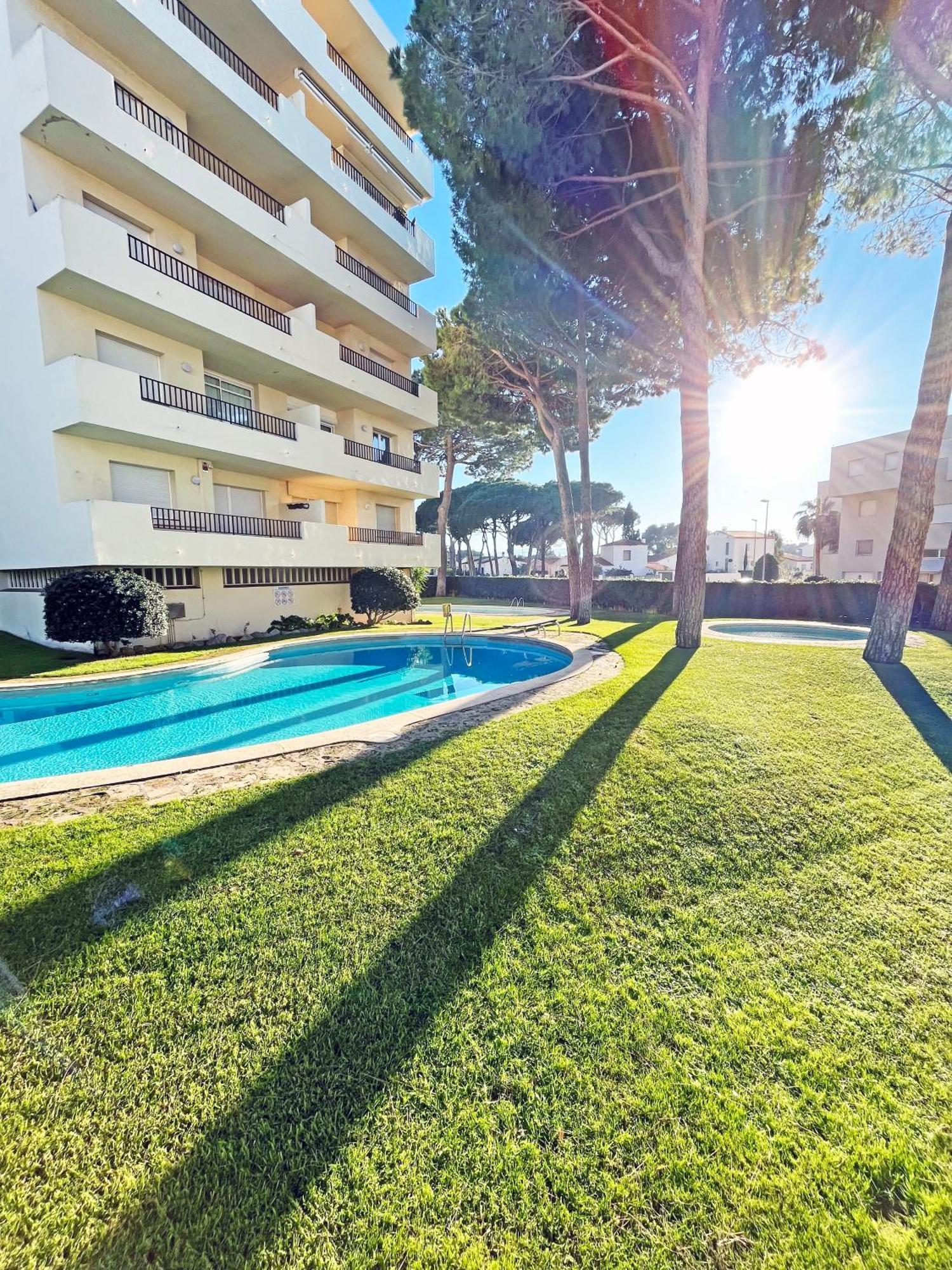 Apartamento En La Escala Con Piscina Y Parking L' Escala Dış mekan fotoğraf